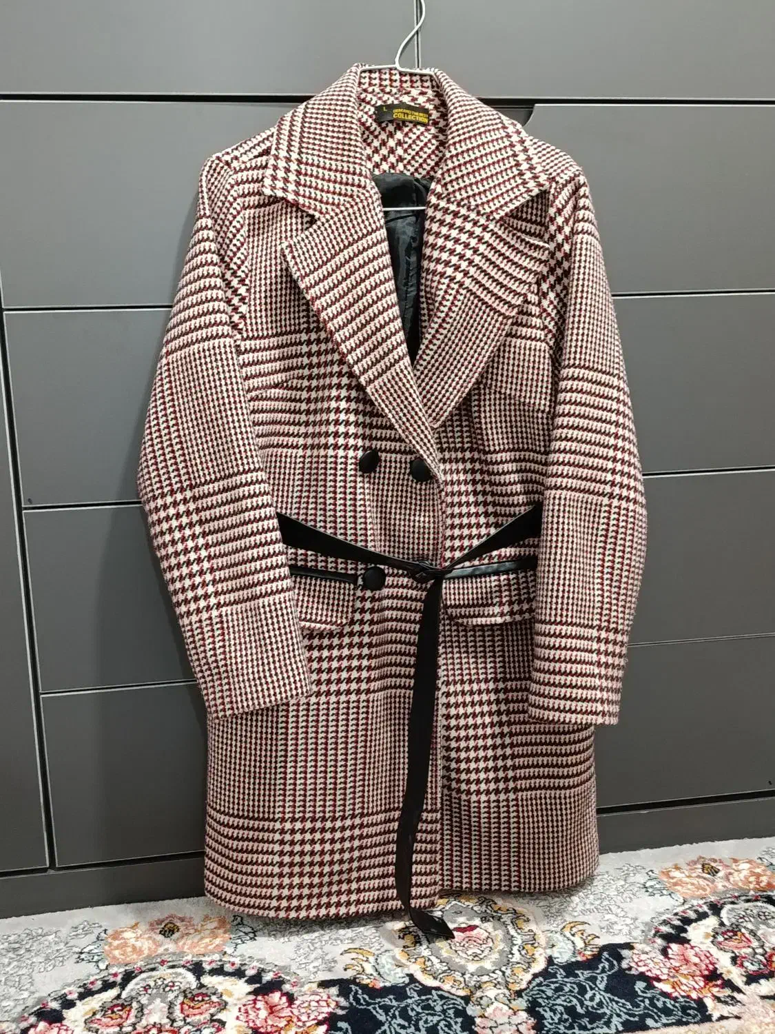 پالتو|لباس|جوانرود, |دیوار