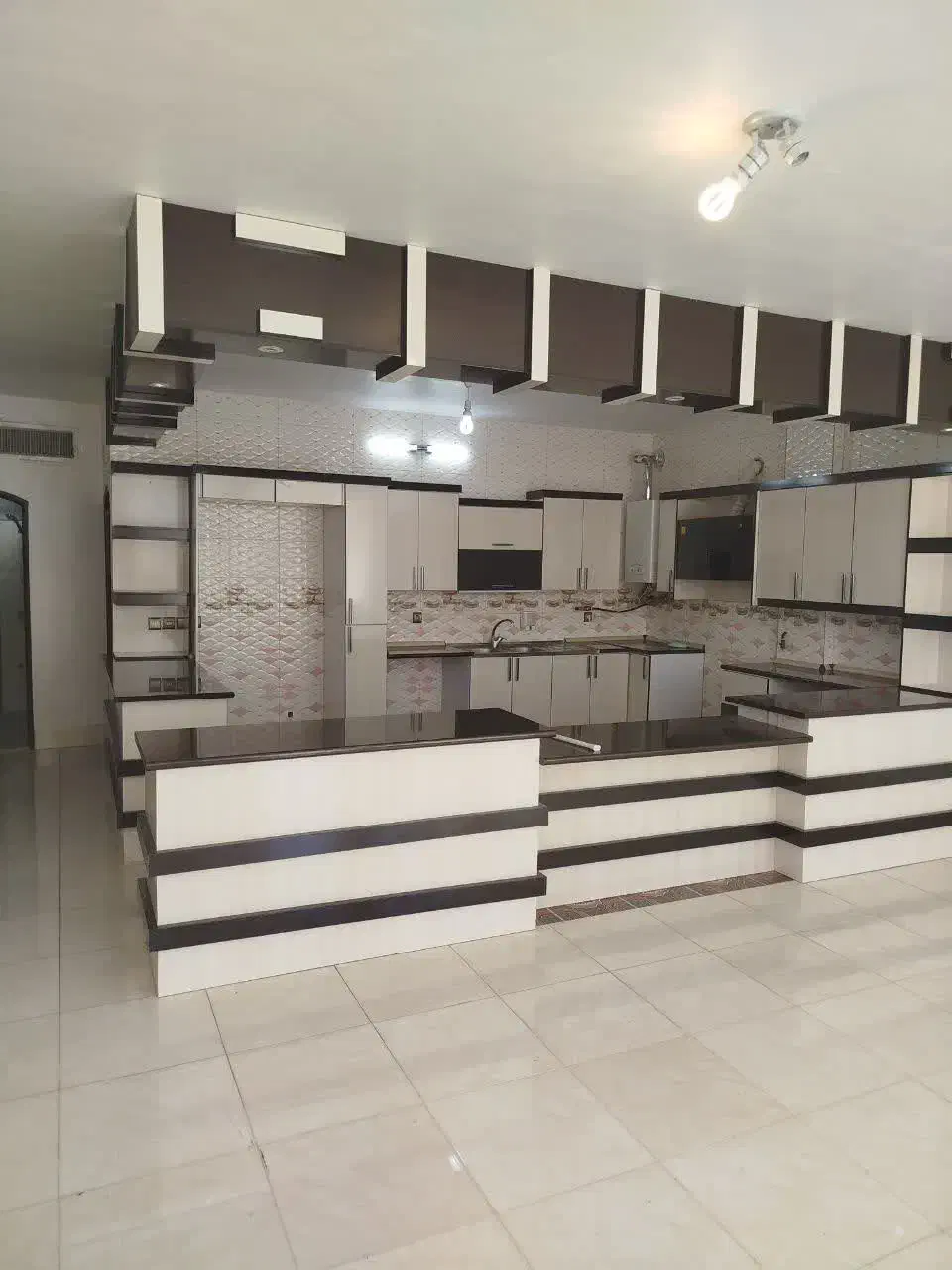 رهن و اجاره منزل ویلایی|اجارهٔ خانه و ویلا|خمینیشهر, |دیوار