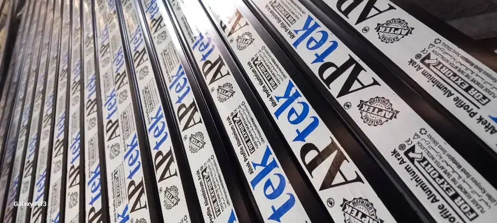 تولیدکننده انواع درب کرکره برقی|خدمات پیشه و مهارت|اراک, |دیوار