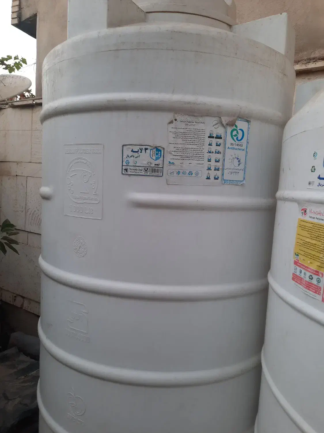 ۲ عدد تانک آب مغزن|مصالح و تجهیزات ساختمان|اصفهان, تخت فولاد|دیوار