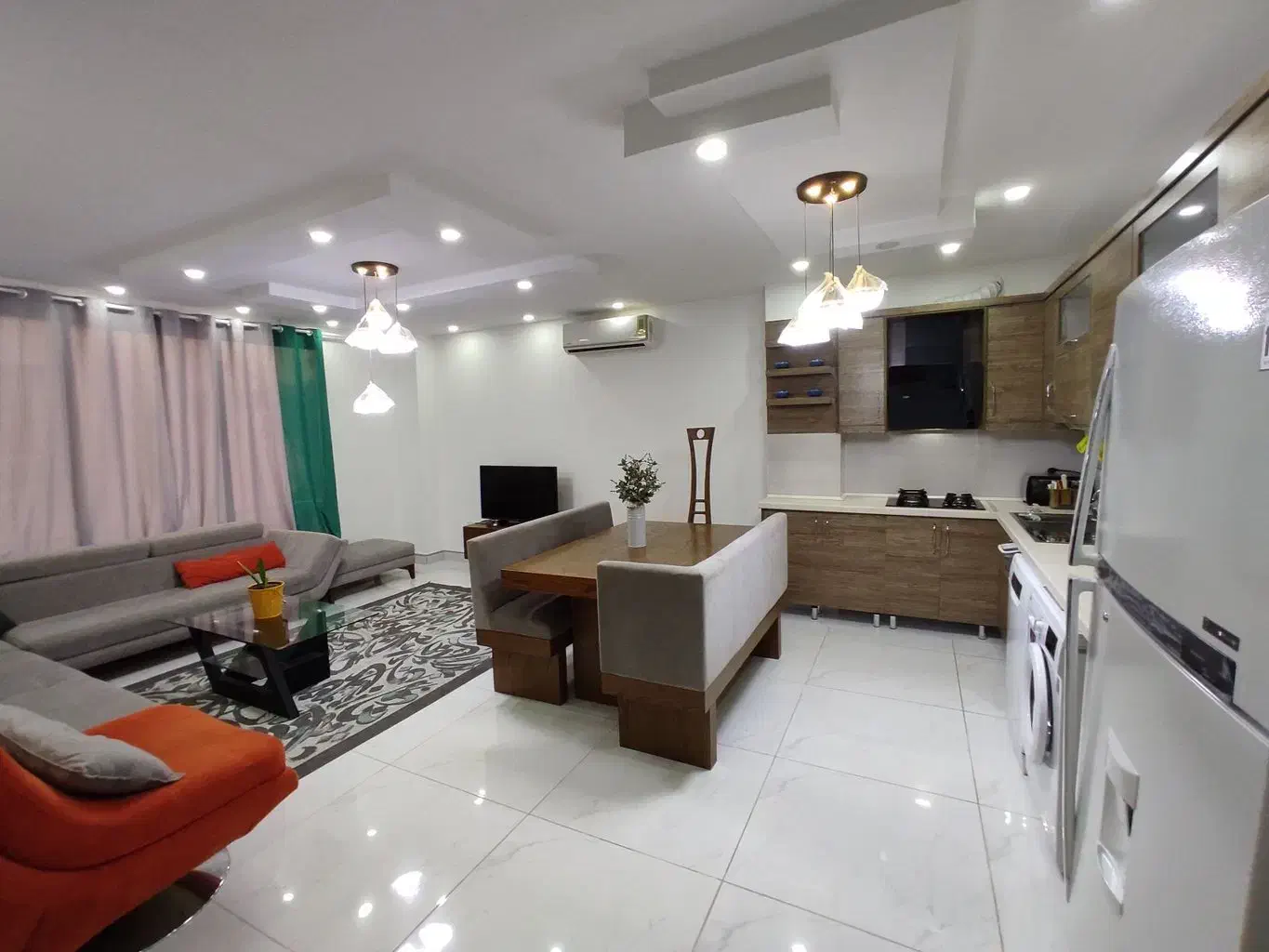 اجاره آپارتمان های شیک و تمیز مناسب ۶،۷ نفر|اجارهٔ کوتاه‌مدت آپارتمان و سوئیت|تهران, چیتگر شمالی|دیوار