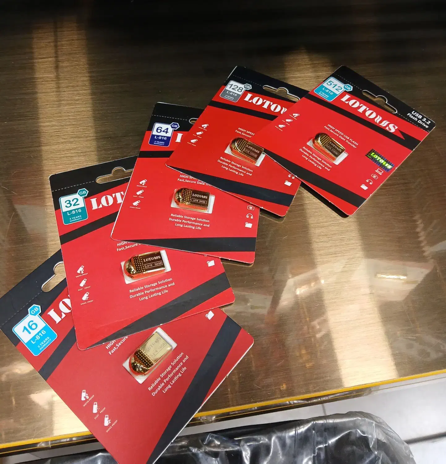 پخش عمده فلش مموری|لوازم جانبی موبایل و تبلت|اصفهان, قلعه طبره|دیوار