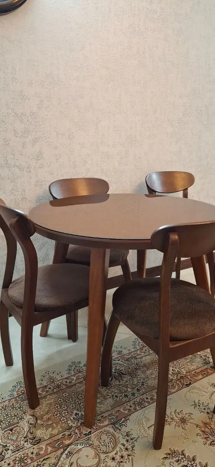 میز ناهار خوری گرد چهارنفره|میز و صندلی غذاخوری|مشهد, الهیه|دیوار