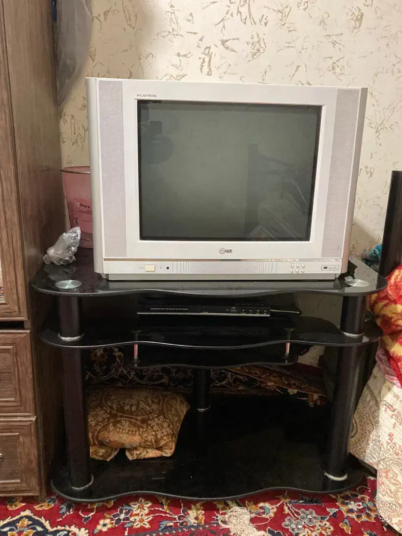 تلویزیون اصلی ال جی|تلویزیون و پروژکتور|مشهد, خواجه ربیع|دیوار