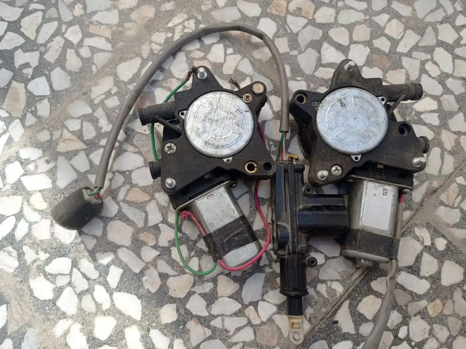 وسایل خودرو|قطعات یدکی و لوازم جانبی|شیراز, کوشک میدان|دیوار