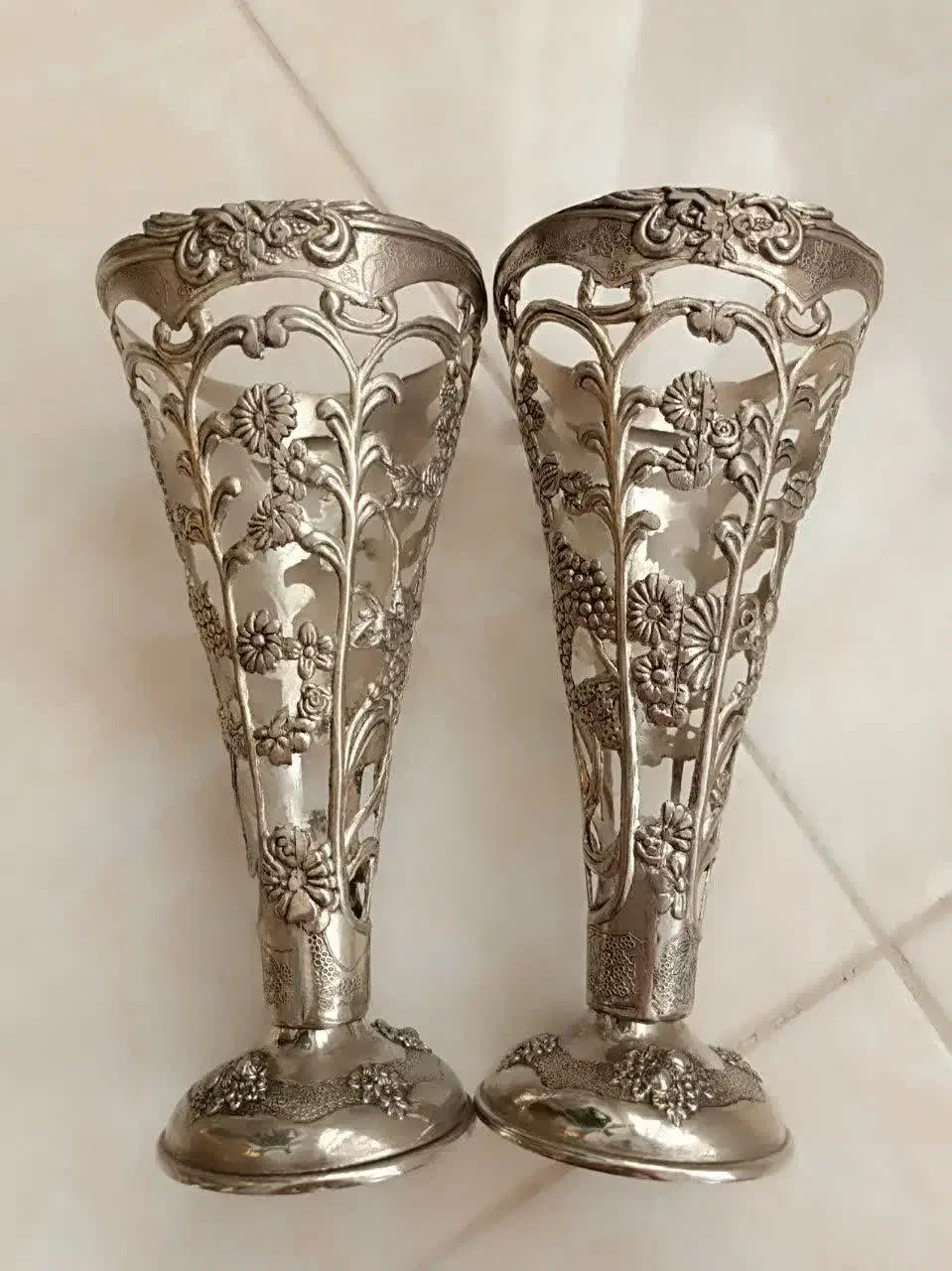 جا گلدانی سیلور قدیمی|کلکسیون اشیاء عتیقه|بروجن, |دیوار