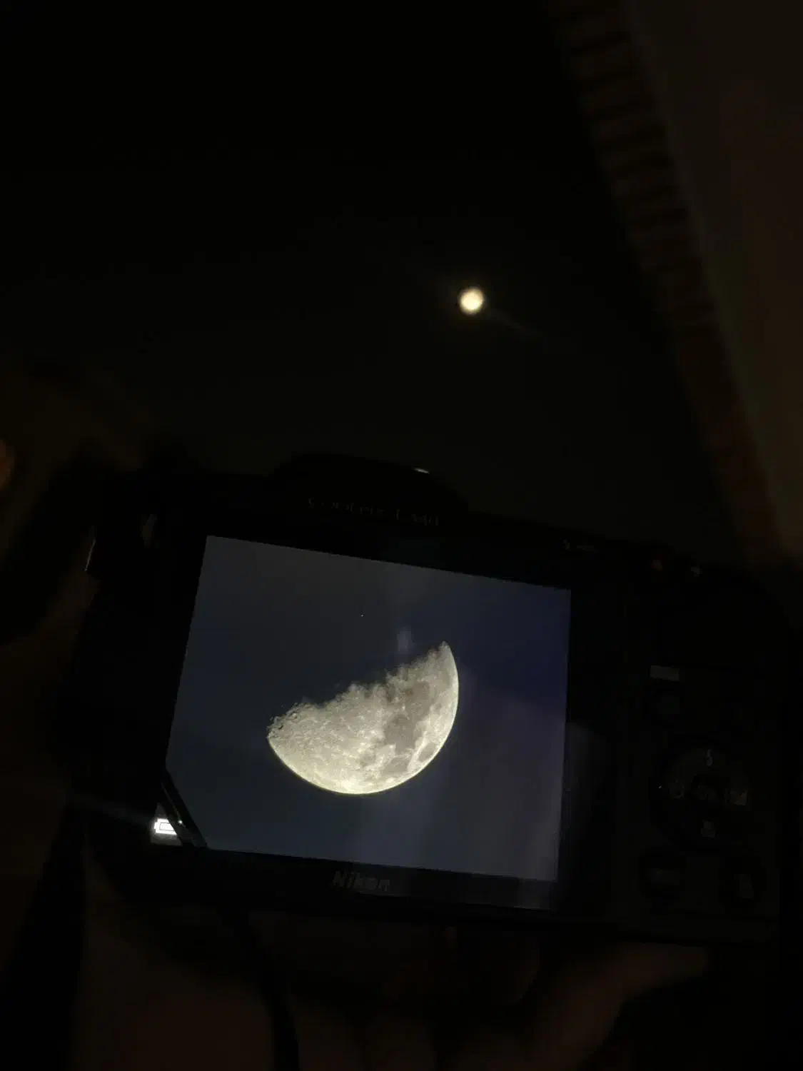 دوربین عکاسی و فیلمبرداری نیکون بسیار مناسب|دوربین عکاسی و فیلم‌برداری|تهران, جهاد|دیوار