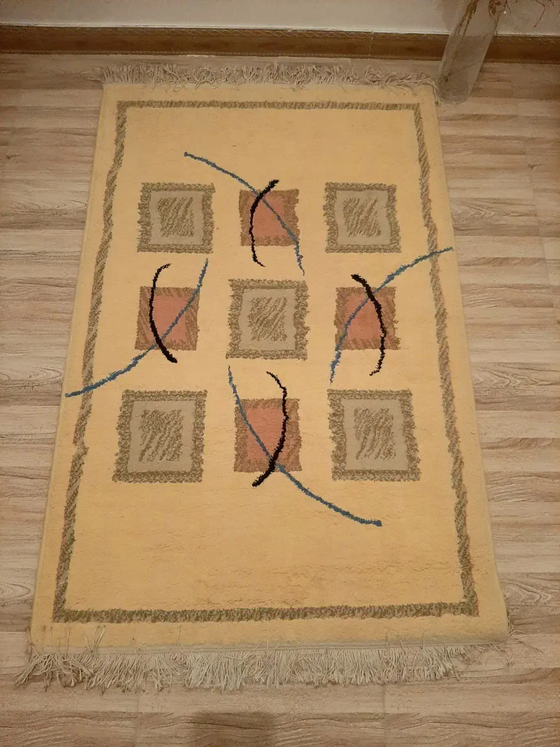 فرش ۲متری درحدنو|فرش|رشت, بوسار|دیوار