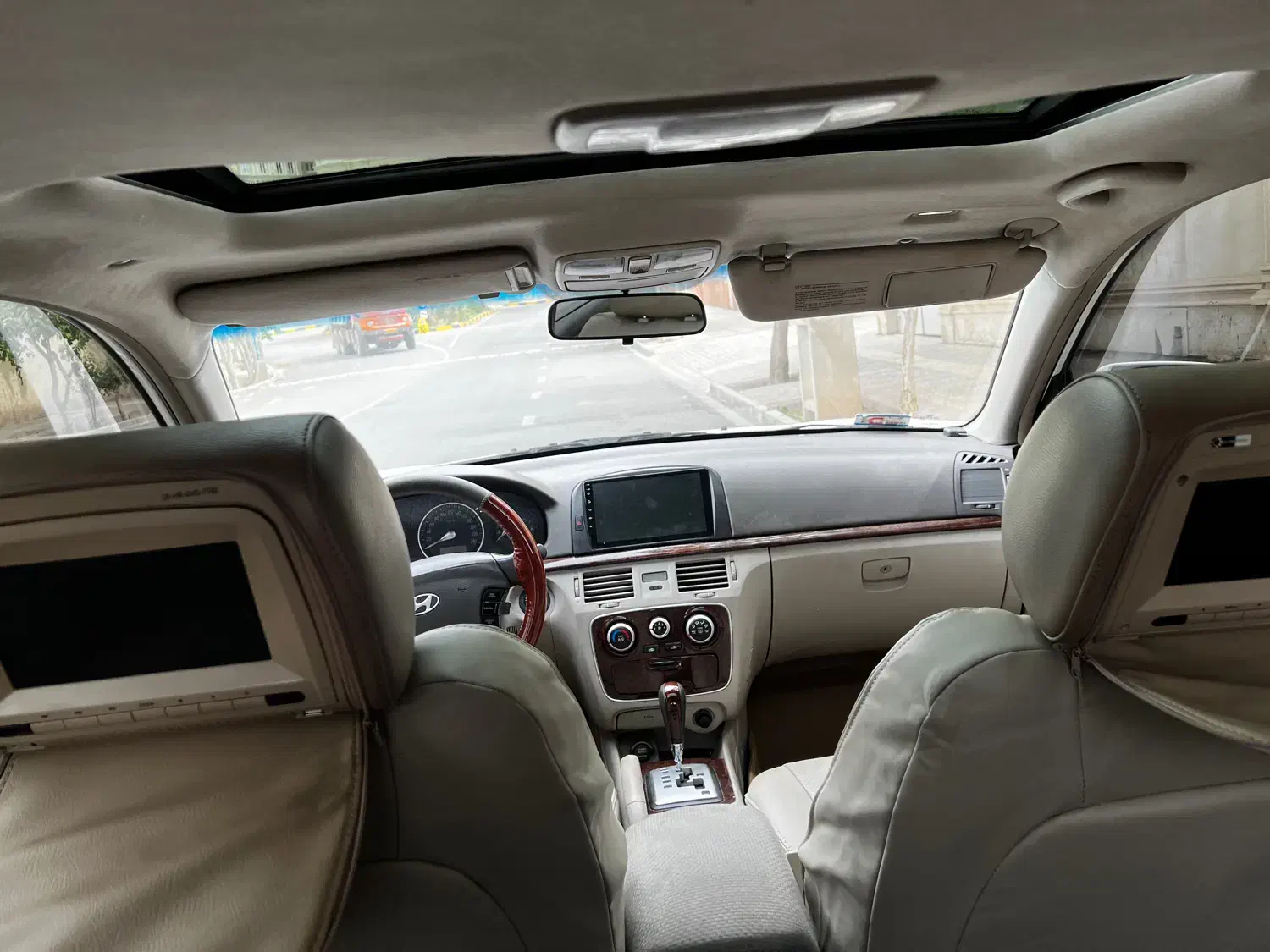 سوناتا nf2008 سفید صدفی اتوماتیک چهار سیلندر|خودرو سواری و وانت|شیراز, تاچارا|دیوار