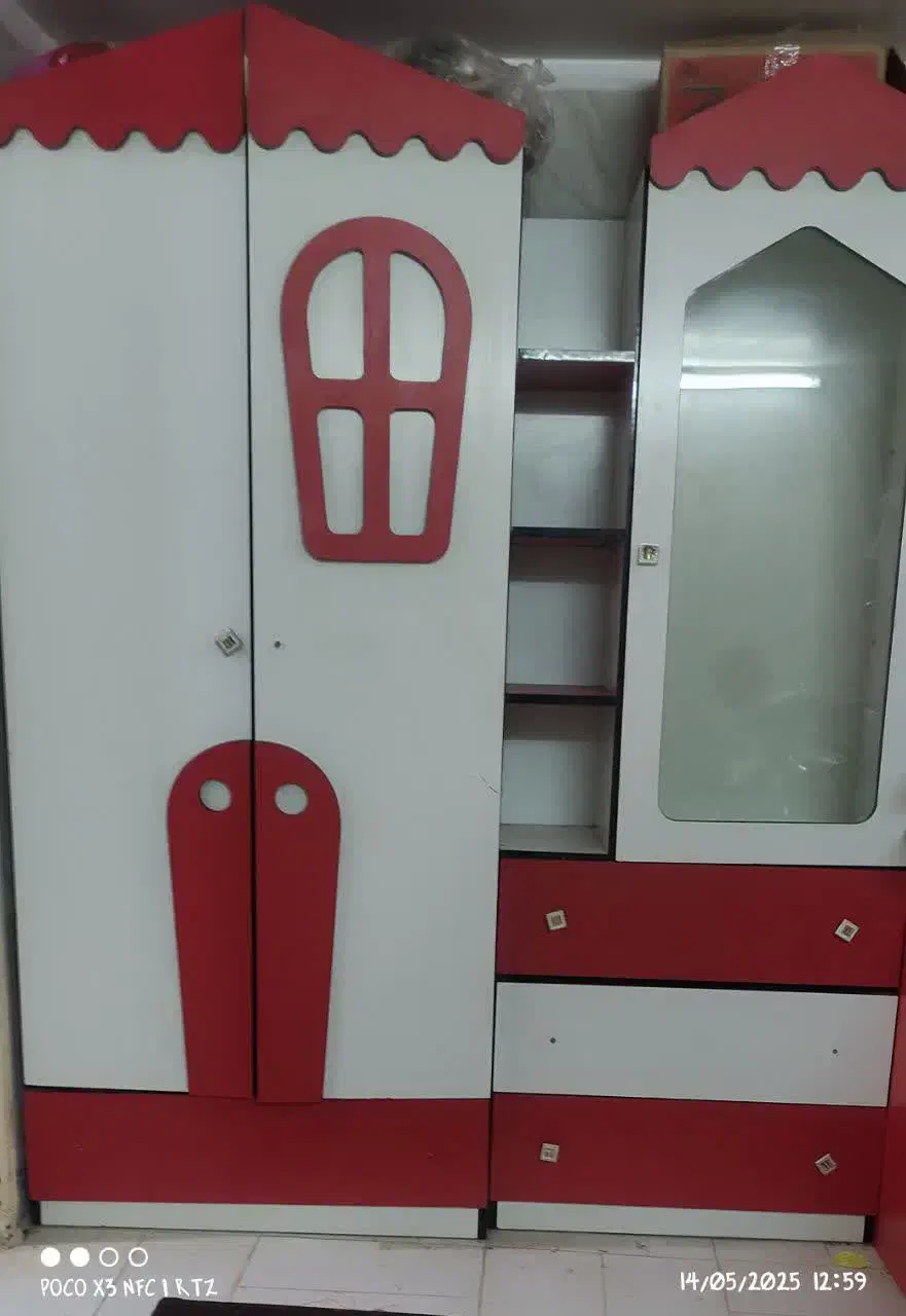 سرویس خواب کودک کاملا نو|تخت و سرویس خواب|آران و بیدگل, |دیوار