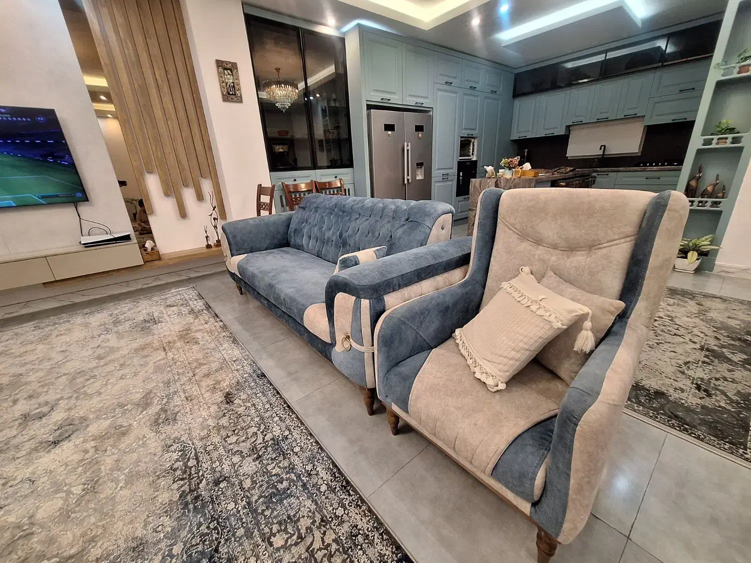 مبلمان و جلو مبلی در حد نو|مبلمان خانگی و میز عسلی|آمل, |دیوار