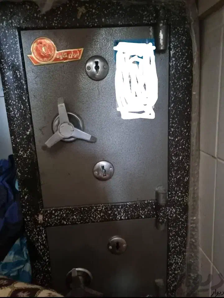 کلیدسازی احمدی بازکردن هرنوع قفل ساخت هر نوع کلید|خدمات پیشه و مهارت|نیشابور, امام خمینی|دیوار