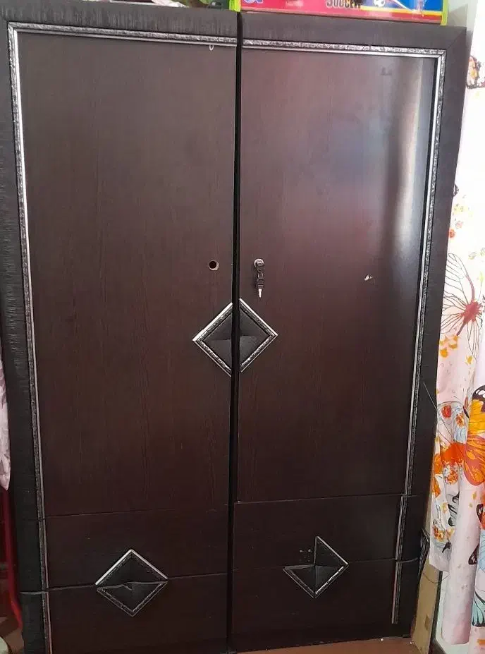 حراج کمد و میز ارایش بدلیل مهاجرت|جاکفشی، کمد، دراور|اهواز, کمپلو شمالی|دیوار