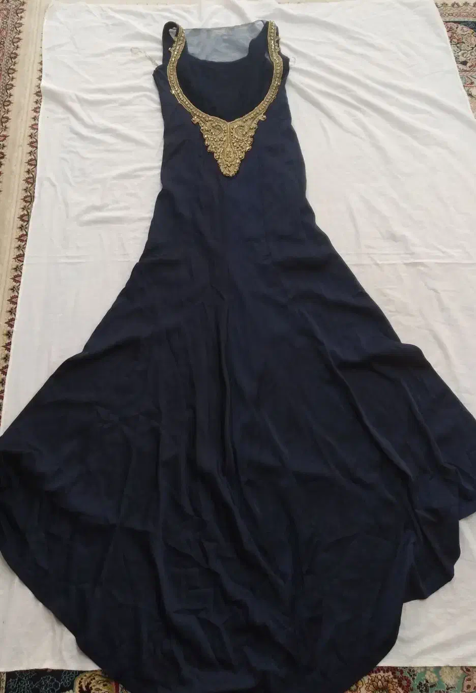 لباس مجلسی|لباس|کاشمر, |دیوار