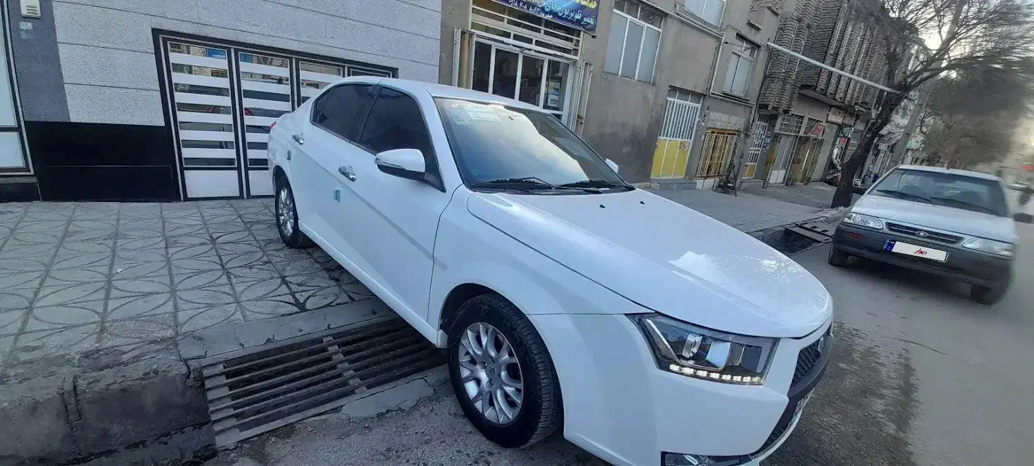 دنا پلاس|خودرو سواری و وانت|همدان, |دیوار