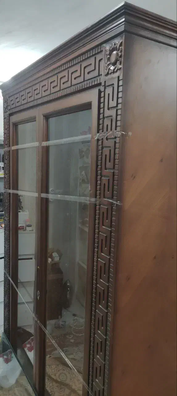 بوفه چوب گردو با قیمت مناسب|بوفه، ویترین، کنسول|بیرجند, |دیوار