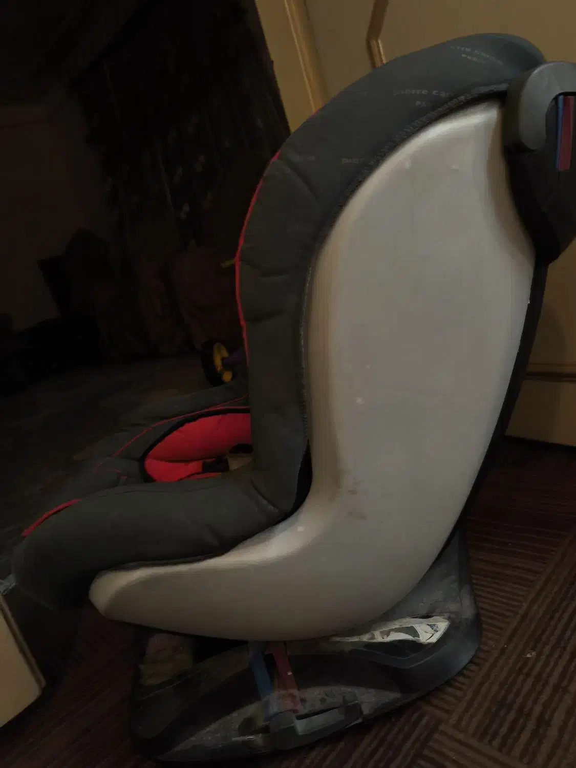 صندلی ماشین کودک برند پیرگاردین|تخت و صندلی بچه|بوشهر, |دیوار