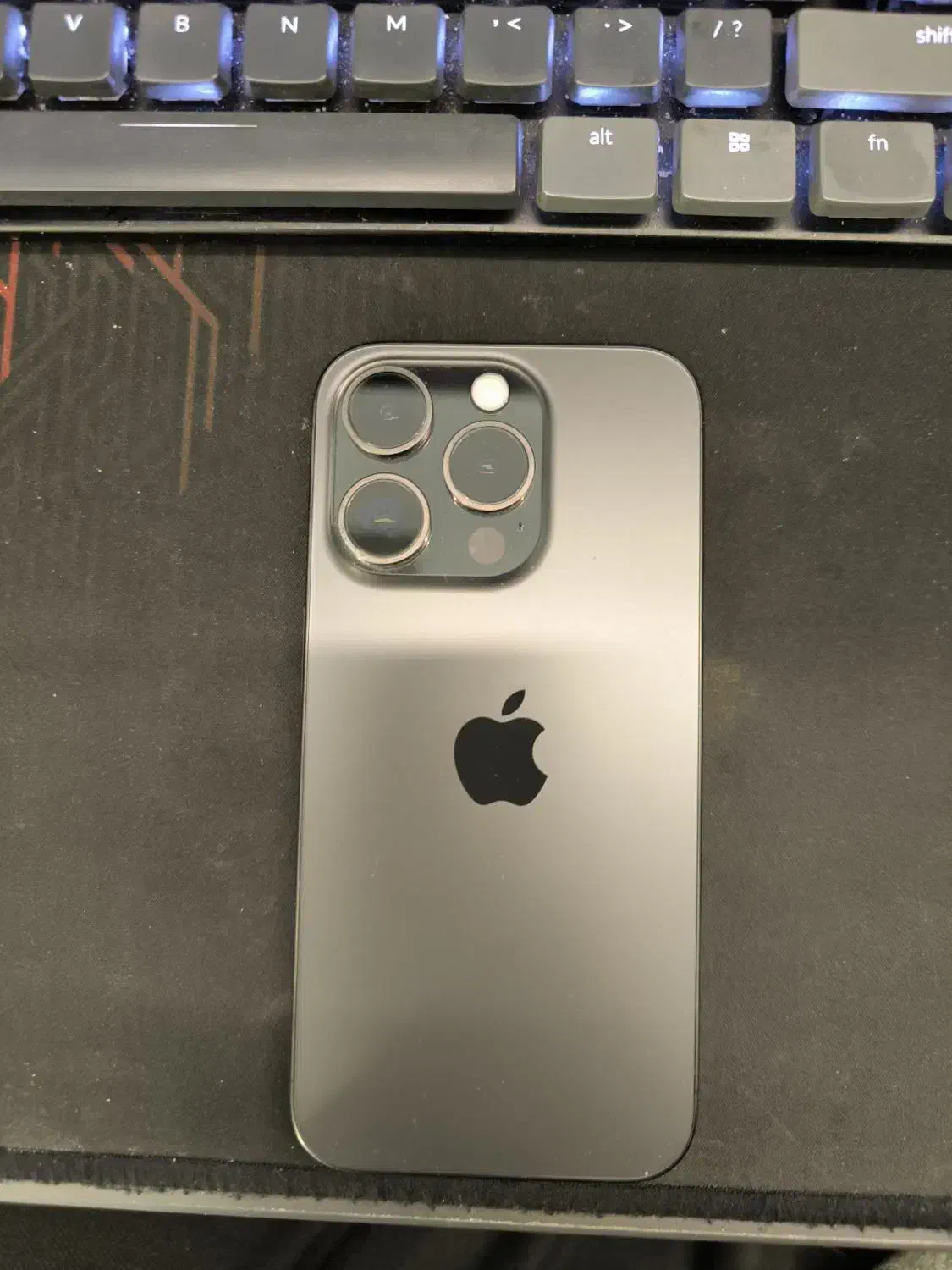 ایفون 15 Pro 128GB Ch|موبایل|تهران, فلسطین (میدان انقلاب)|دیوار