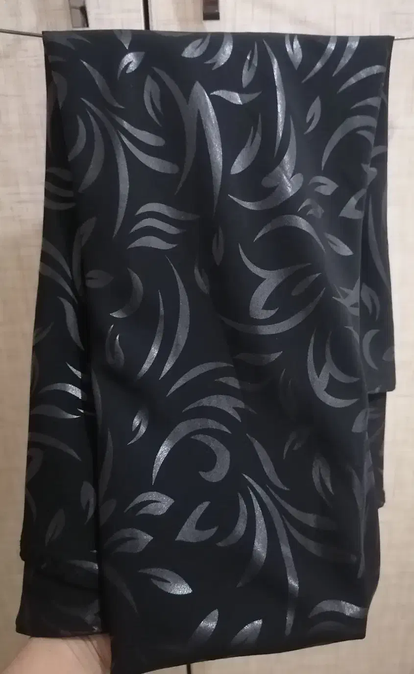 چادر مجلسی|لباس|نجف‌آباد, یزدانشهر|دیوار