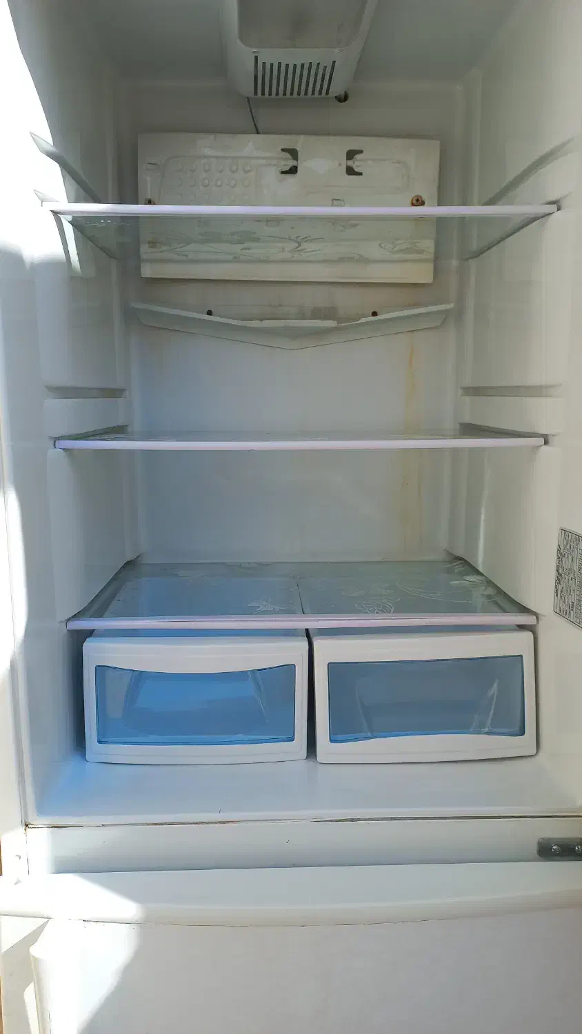 یخچال فریزر سالم برند ویکتوریا|یخچال و فریزر|شاهینشهر, شهرک گلدیس|دیوار