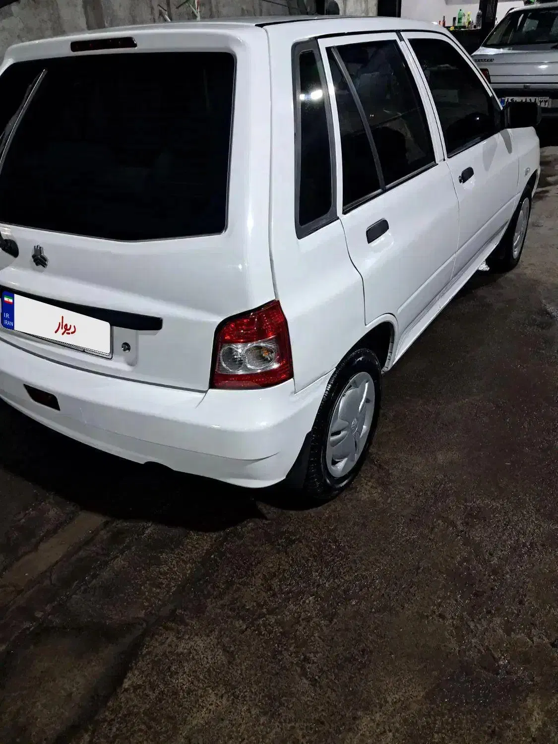 هاچبک۹۹ تمیز و کم کار|خودرو سواری و وانت|کاشان, امیرکبیر|دیوار