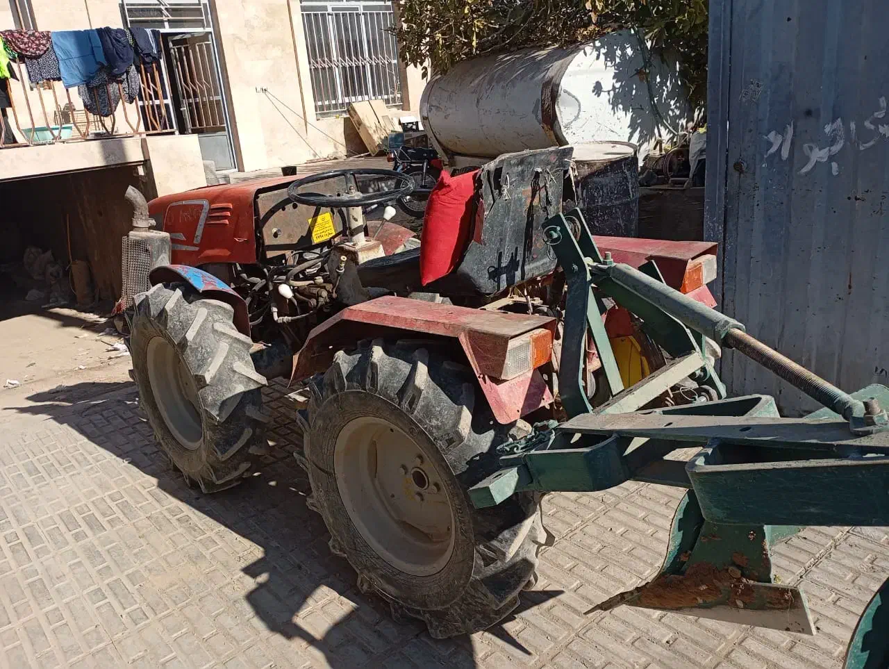 تراتراکتور گلدانی مدل 950 بیمه دارد|خودرو سنگین|کرمان, |دیوار