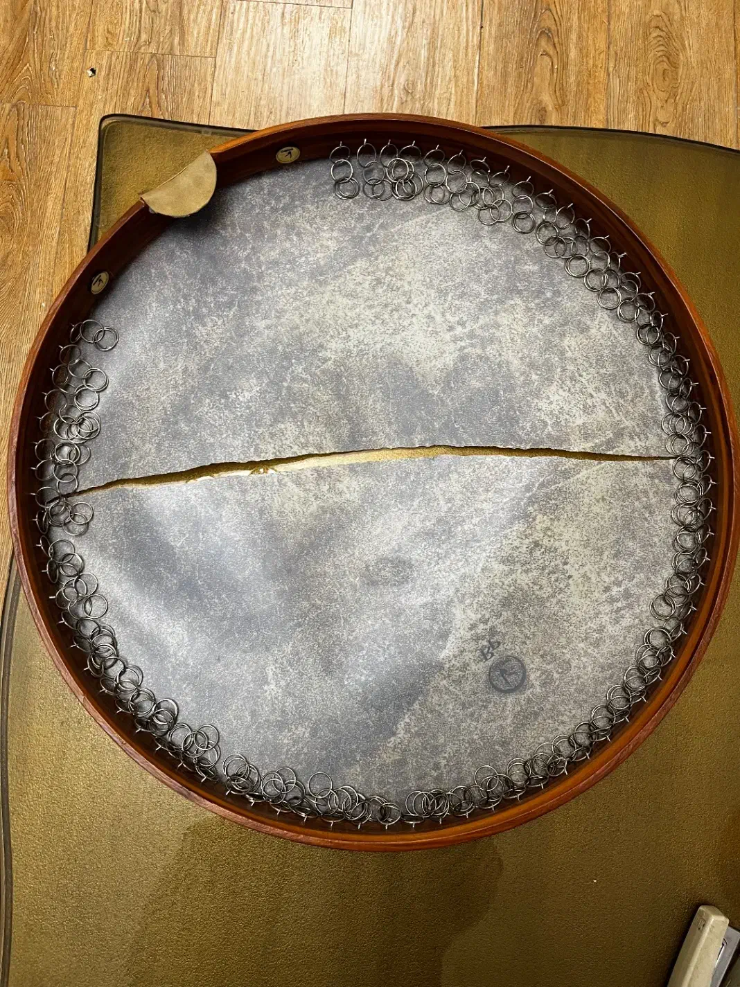 دفسما|سازهای سنتی|تهران, فلسطین (میدان انقلاب)|دیوار