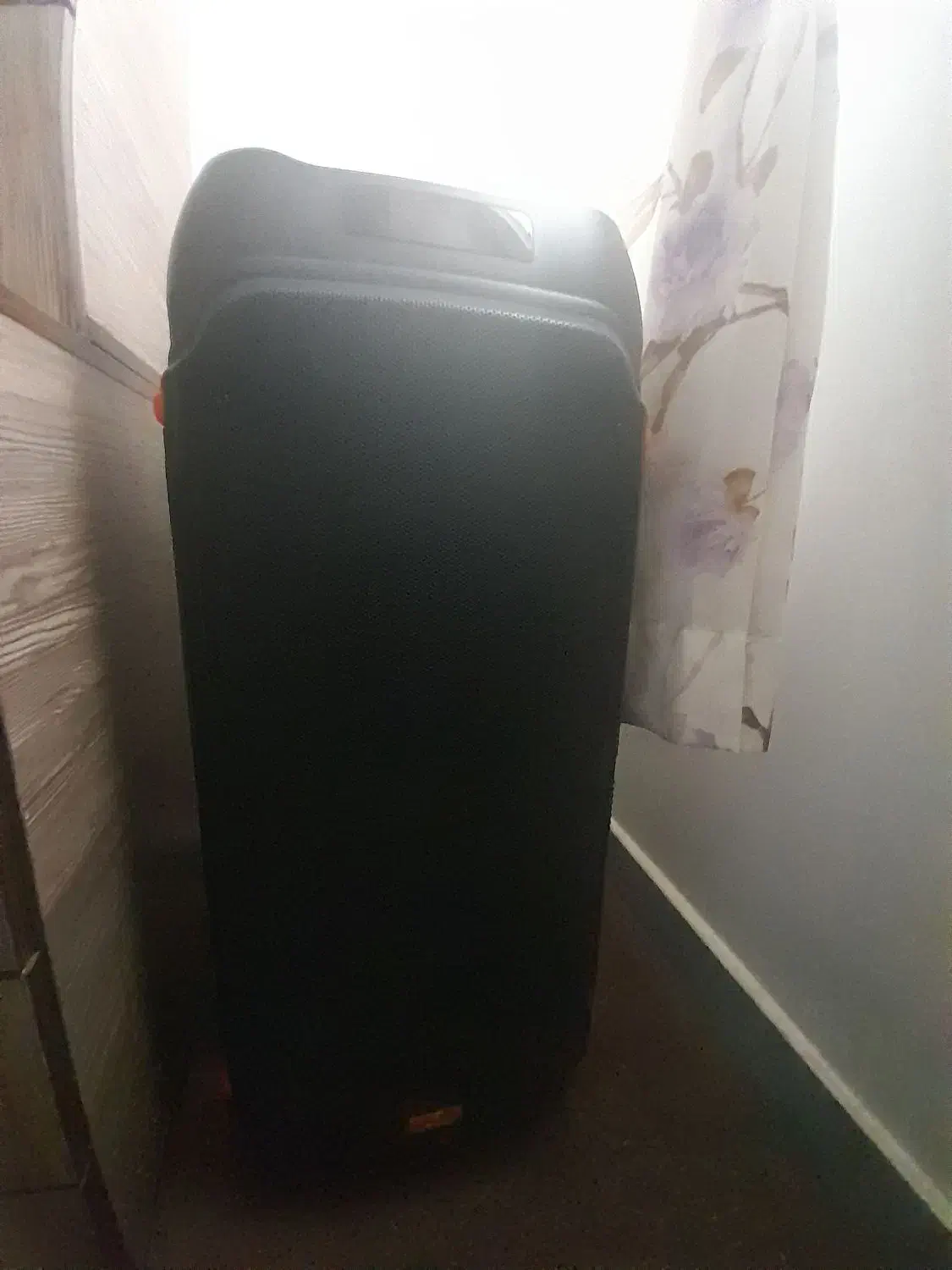 باند بزرگ همراه با میکرون|سیستم صوتی خانگی|لنگرود, |دیوار