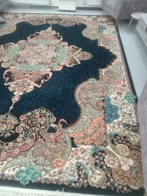 فرش پا به نو ۱ماهم استفاده نشد|فرش|فولادشهر, مسکن مهر فولادشهر|دیوار