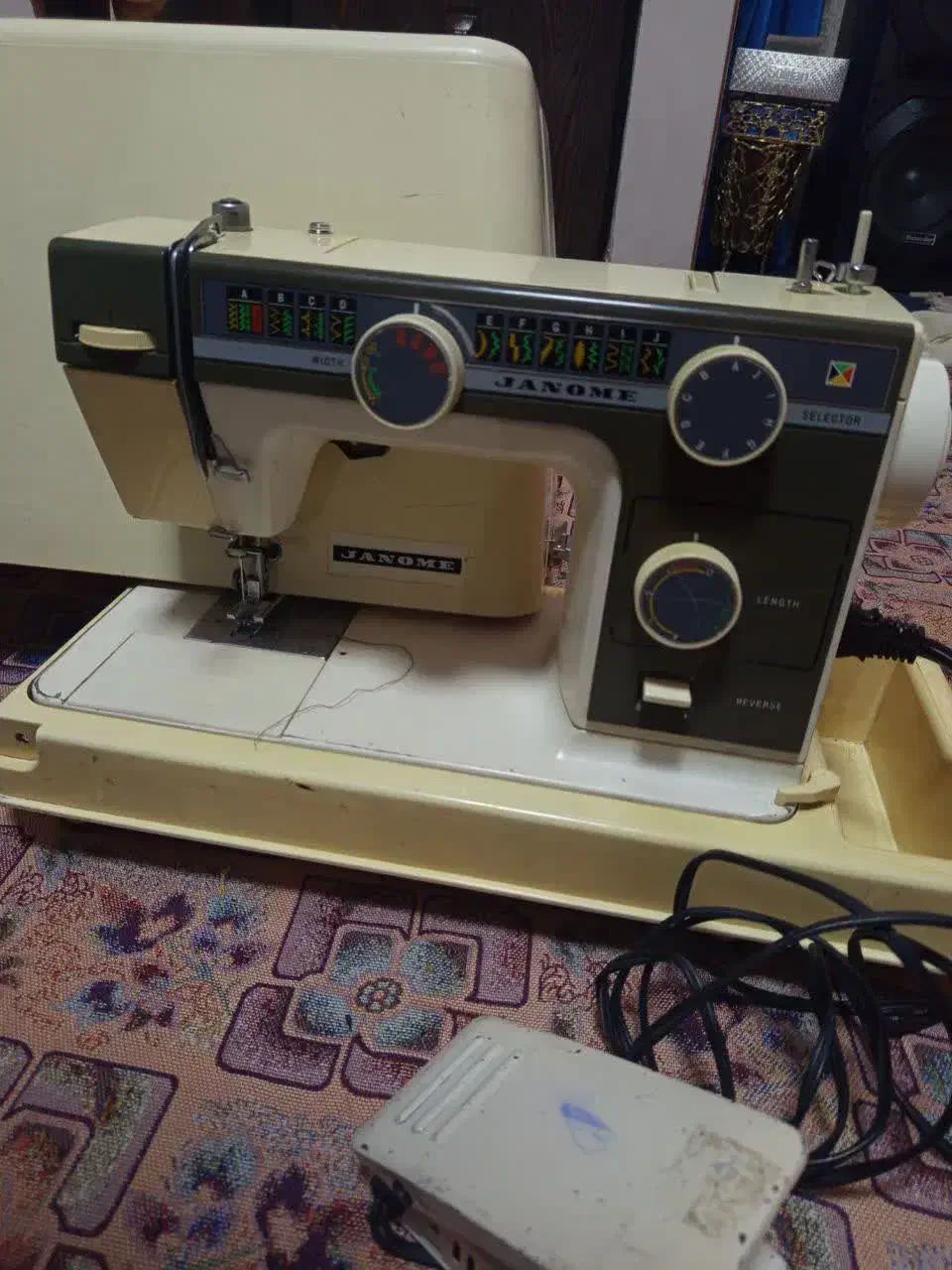 چرخ خیاطی مادگی،زن ژانومه اصل ژاپن کم کار واقعی|چرخ خیاطی و ریسندگی|پاکدشت, حصار امیر|دیوار