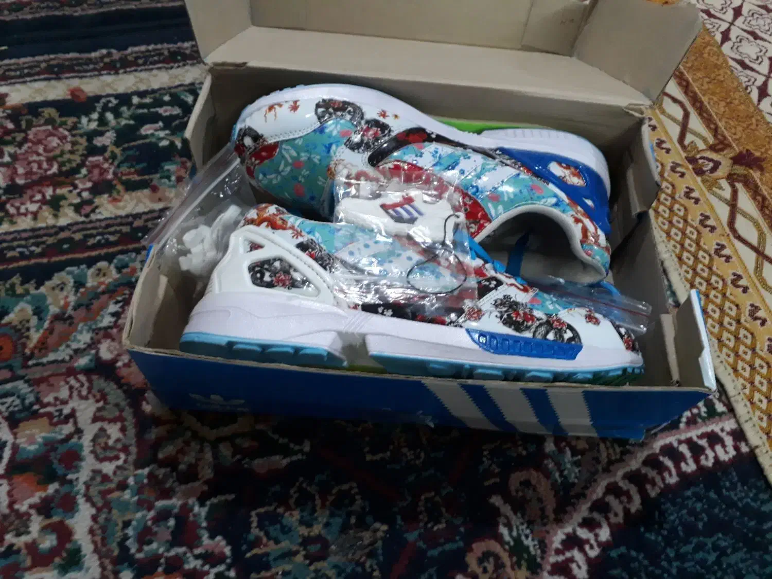 کتونی زدیکس طرح اژدها|کیف، کفش، کمربند|آمل, |دیوار