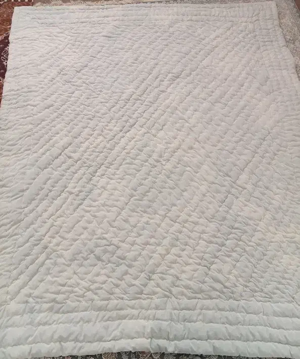 لحاف وتشک وبالش|رختخواب، بالش، پتو|نوشین شهر, |دیوار