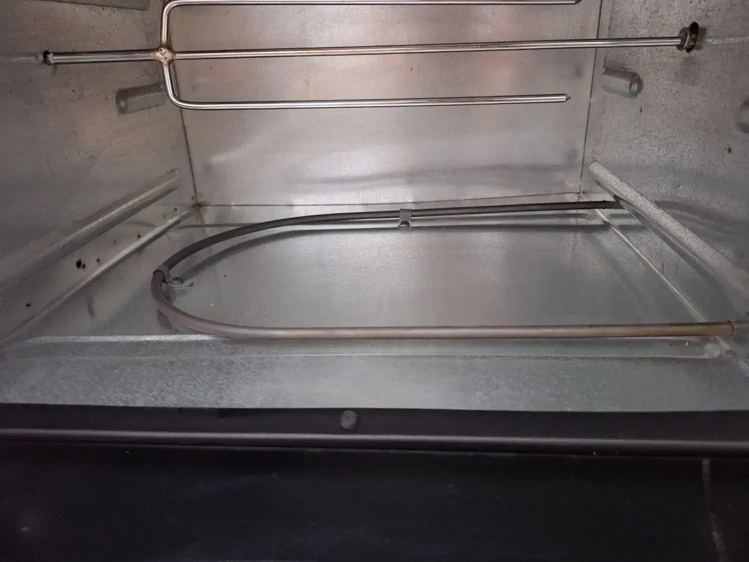 توستر دسینی در حد نو|اجاق گاز و لوازم برقی پخت‌وپز|نسیم‌شهر, |دیوار