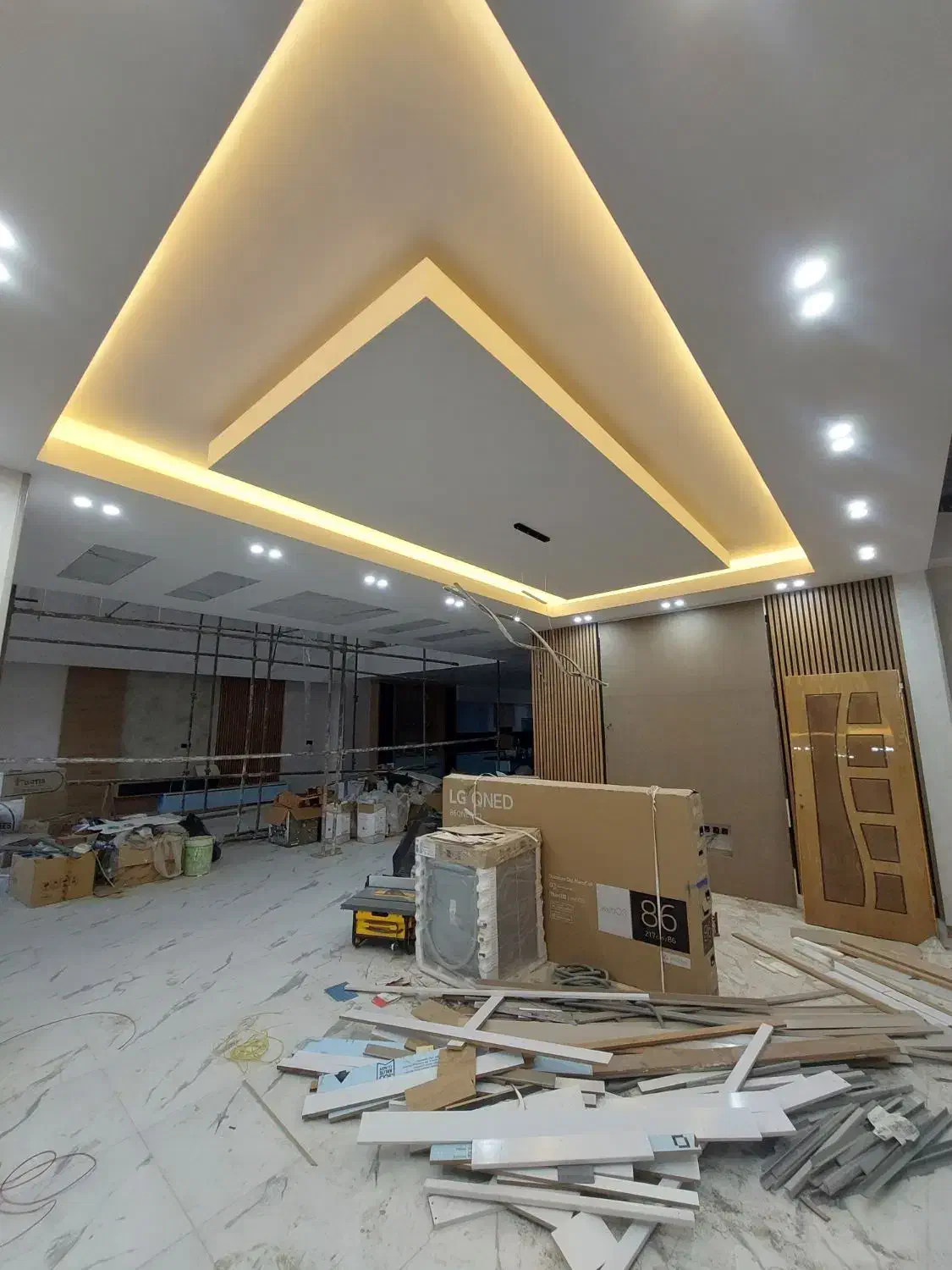 خدمات برق ساختمان|خدمات پیشه و مهارت|آباده, |دیوار