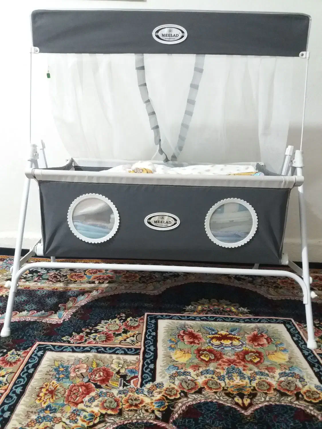 باسلام گهواره مارک میلاد طوسی سفید نو نو گهواره گ|اسباب و اثاث بچه|کرمانشاه, |دیوار