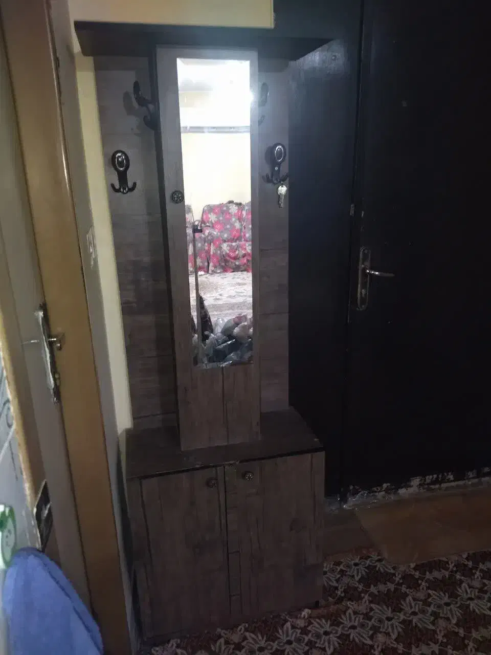 جاکفشی، تلویزیون،میز تلویزیون،گیرنده دیجیتال|جاکفشی، کمد، دراور|زهک, |دیوار