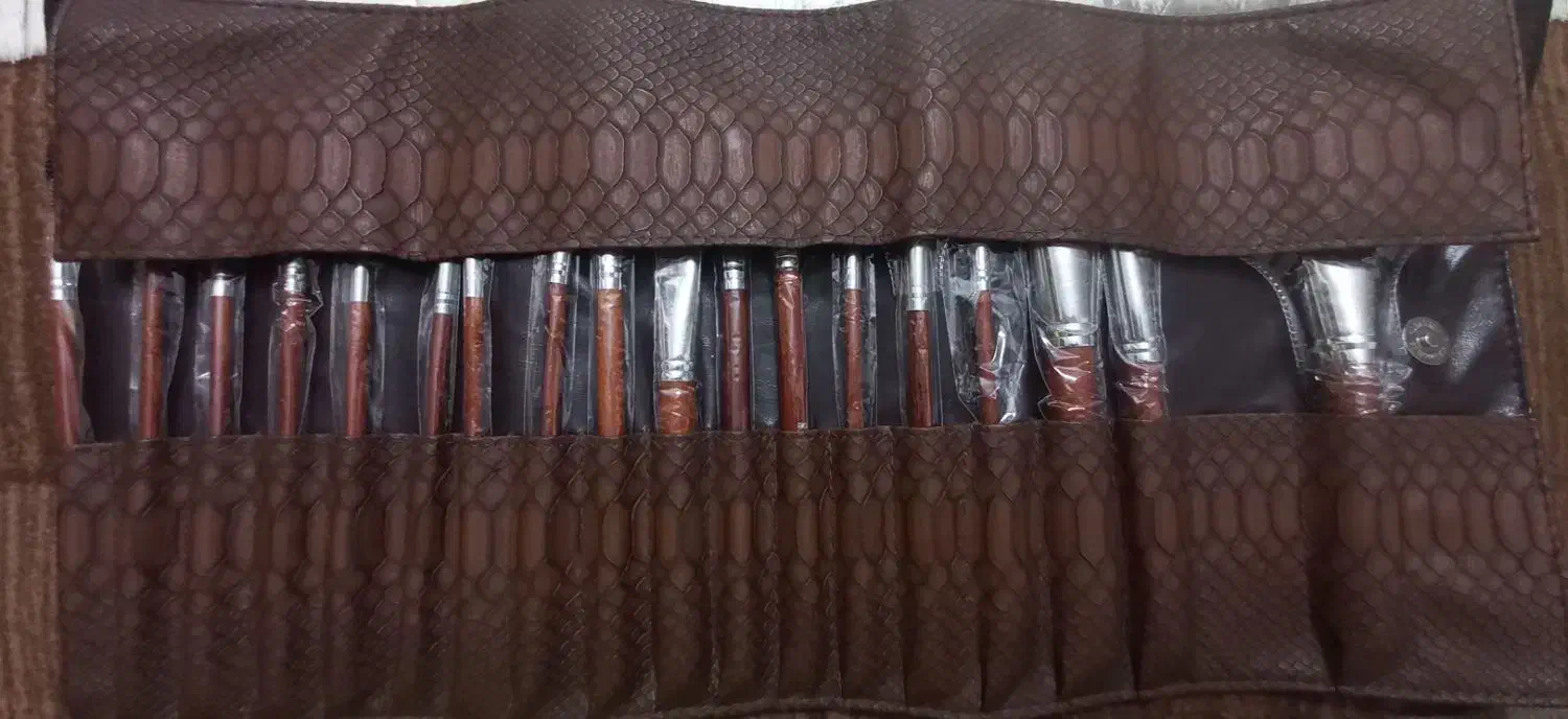 ست براش ۱۸ تیکه حرفه ای مکاپ عروس|آرایشی، بهداشتی، درمانی|خرم‌آباد, |دیوار