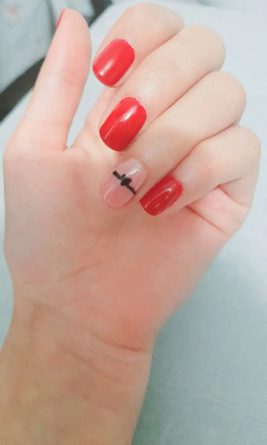 کاشت ناخن، فقط هزینه ی مواد|خدمات آرایشگری و زیبایی|بروجن, |دیوار