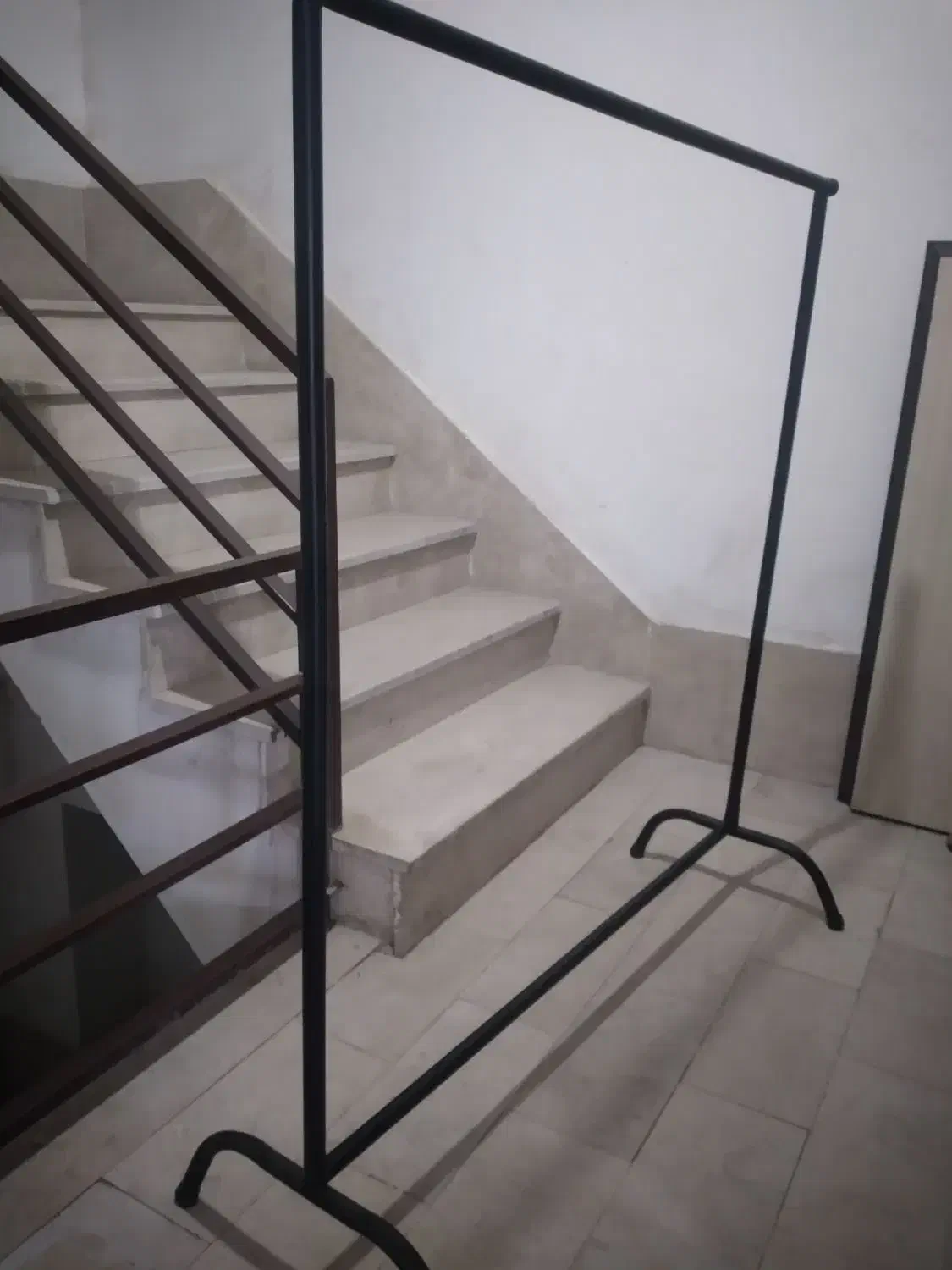 رگال لباس|بندرخت و رختآویز|کرمانشاه, |دیوار