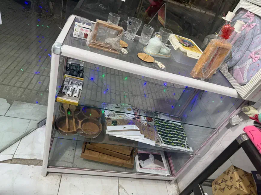 ویترین مغازه|فروشگاه و مغازه|کرمانشاه, |دیوار