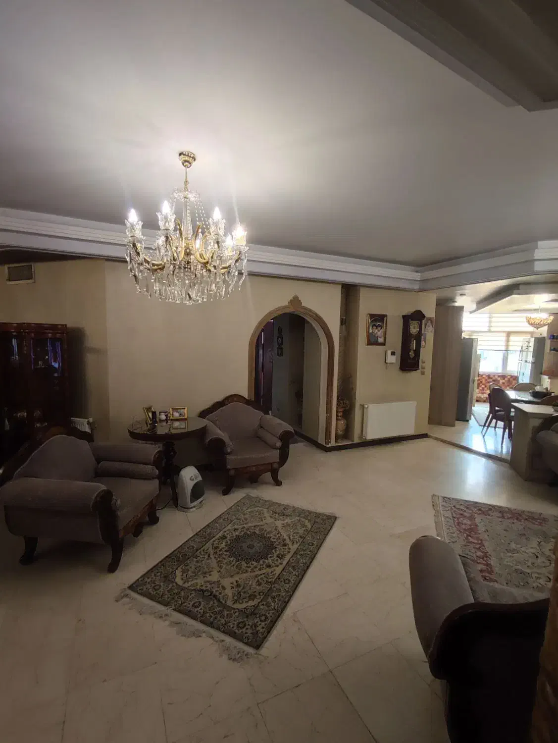 ۲۰۰ متر/جعفربای/تک واحدی/فلکه اول تهرانپارس