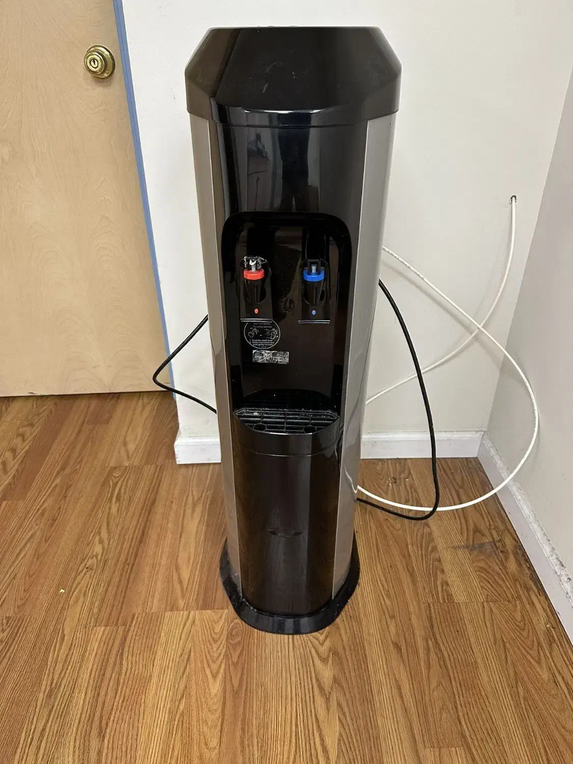 آبسردکن|آبسردکن و تصفیه آب|بندر دیر, |دیوار