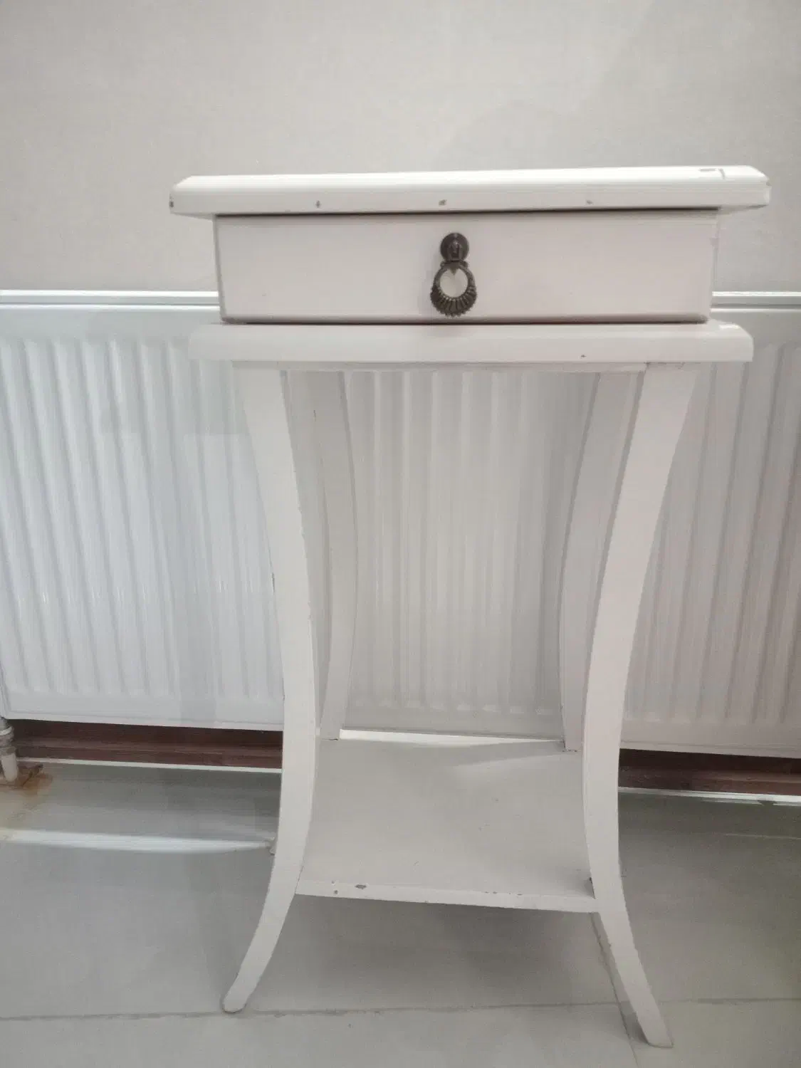 میز|میز تلفن|اصفهان, ابر|دیوار