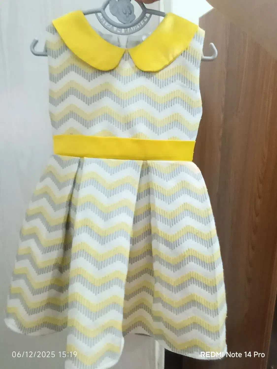 پیرهن دخترونه تنخورشیک|کفش و لباس بچه|کرج, کمالشهر|دیوار