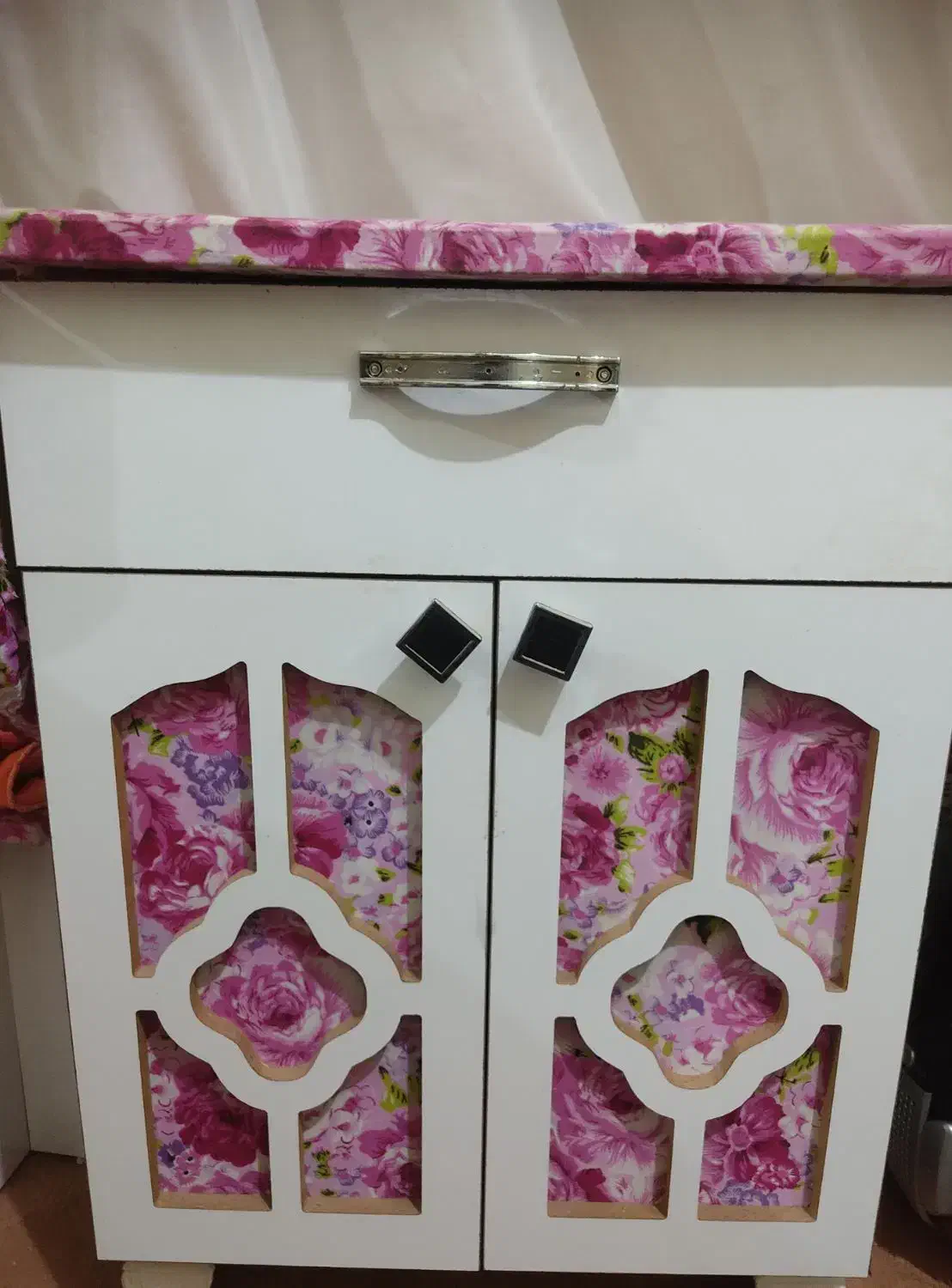 میز اتو کاملا نو و سالم|اتو و لوازم اتو|تبریز, |دیوار