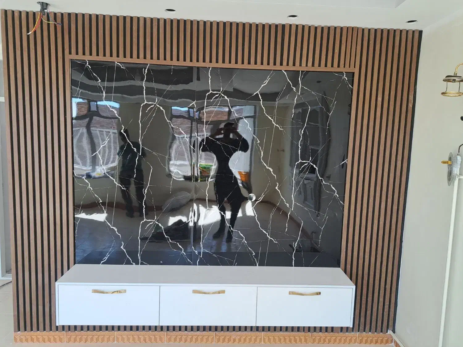 نقاشی  وکاغذدیواری|خدمات پیشه و مهارت|تبریز, |دیوار