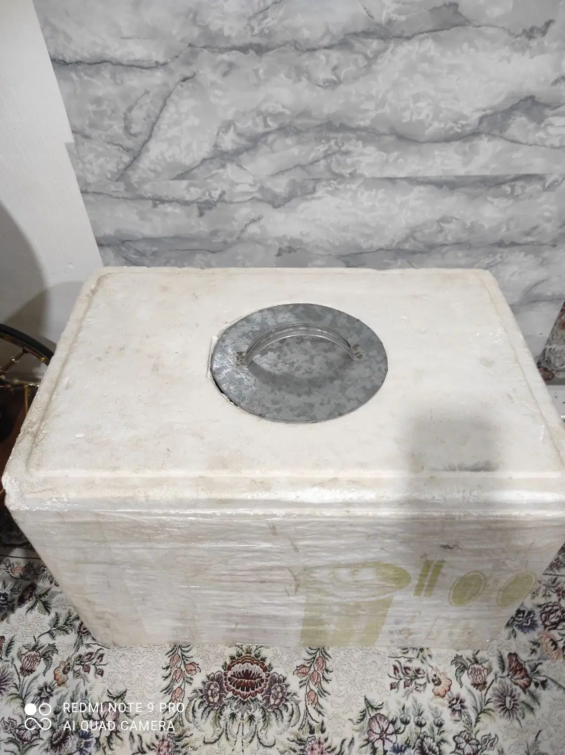 بستنی|ظروف نگهدارنده، پلاستیکی، یک‌بارمصرف|مهاباد (آذربایجان غربی), |دیوار