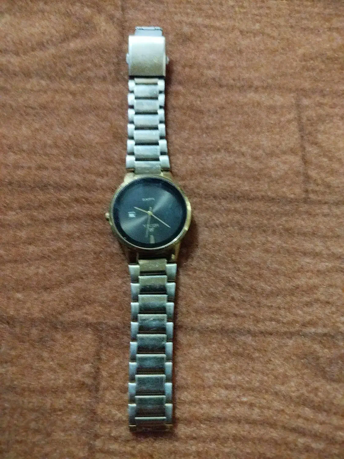 با سلام خدمت دوستان عزیز ساعت مچی برای فروشی هست|ساعت|دلوار, |دیوار