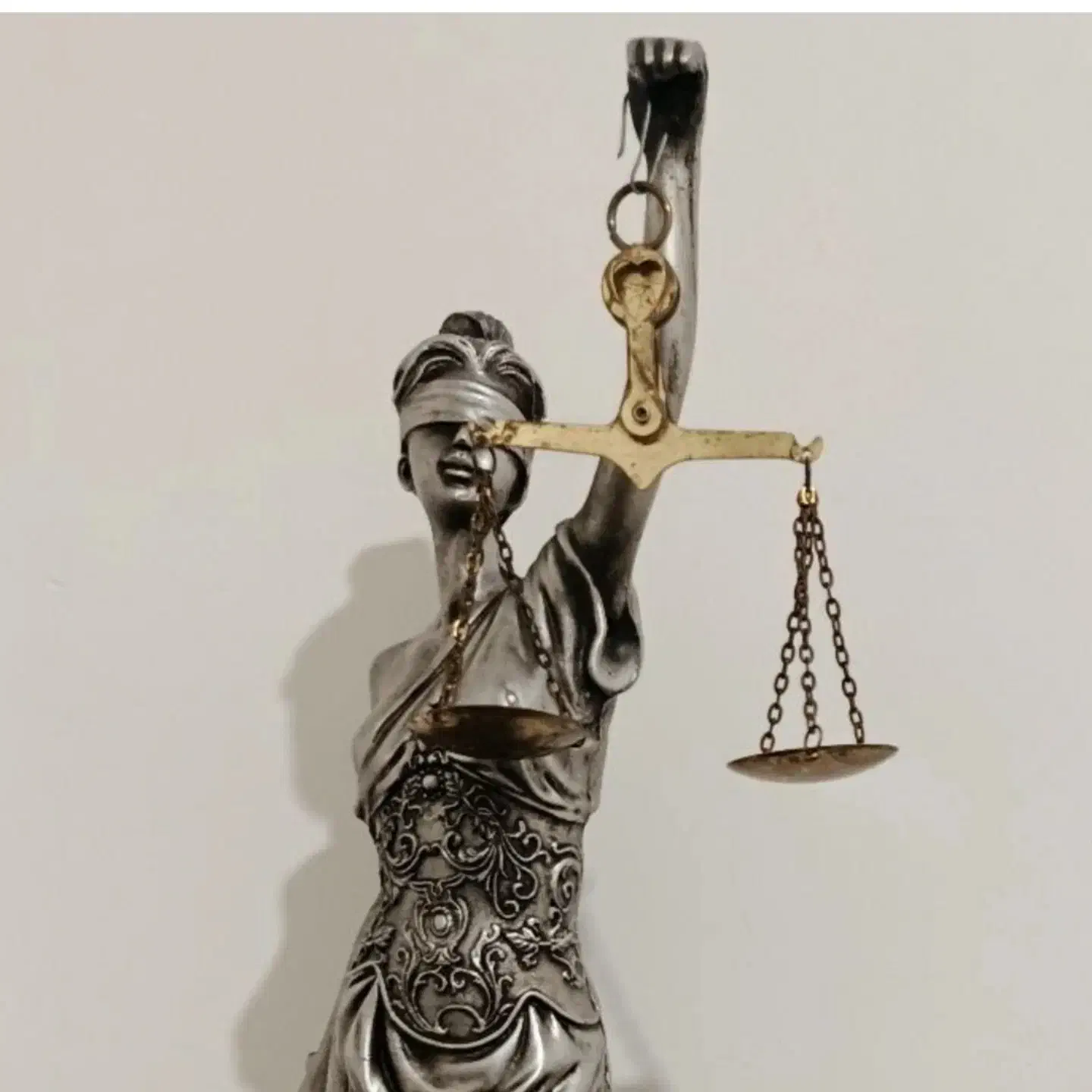 مشاوره حقوقی توسط وکیل|خدمات مالی، حسابداری، بیمه|مشهد, آبکوه|دیوار