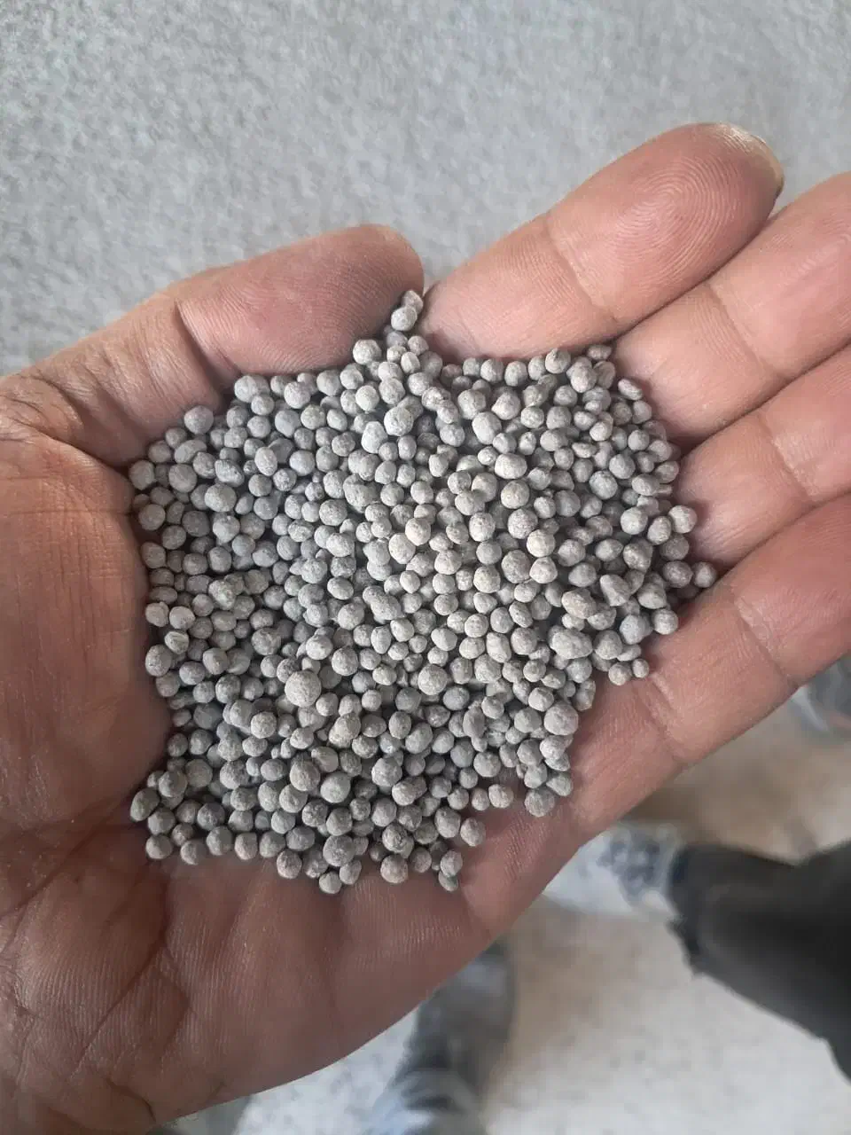 انواع کود کشاورزی ب قیمت تولیدی در یزد|خدمات باغبانی و درختکاری|یزد, |دیوار